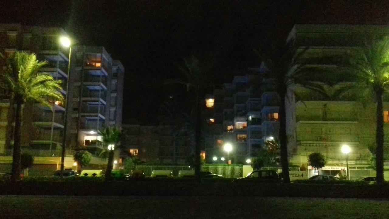 Appartamento Sea Front Apart. 2 Pools / 1ª Linea. 2 Piscinas Segur de Calafell Esterno foto